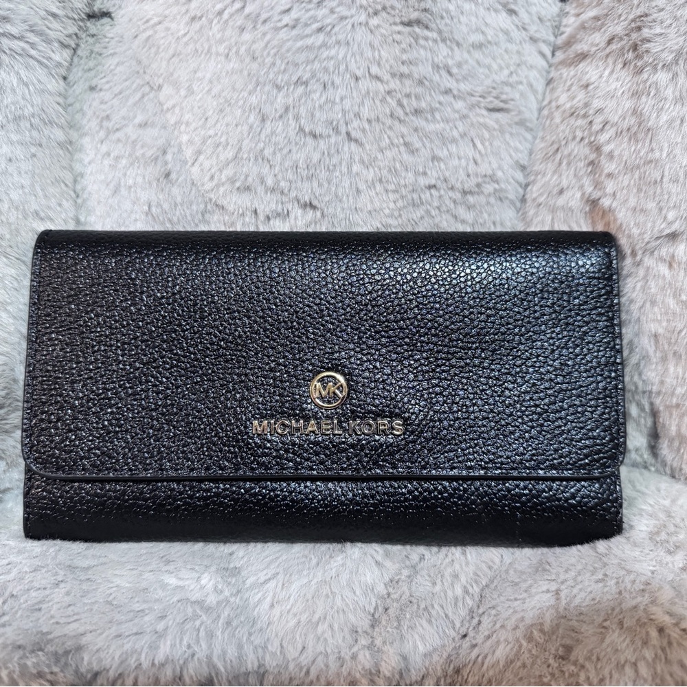 Michael Kors Pebbled Black Wallet